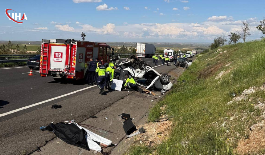 Şanlıurfa'da Zincirleme Trafik Kazası: 3 Ölü, 5 Yaralı