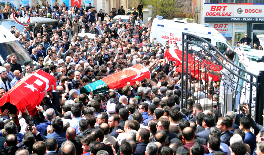 Kahramanmaraş’ta Saldırıda Yaşamını Yitiren Öğrenciler Son Yolculuklarına Uğurlandı
