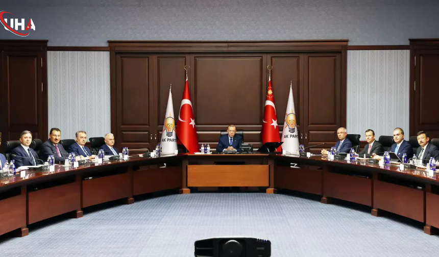 AK Parti'de MKYK Toplantısı Başladı
