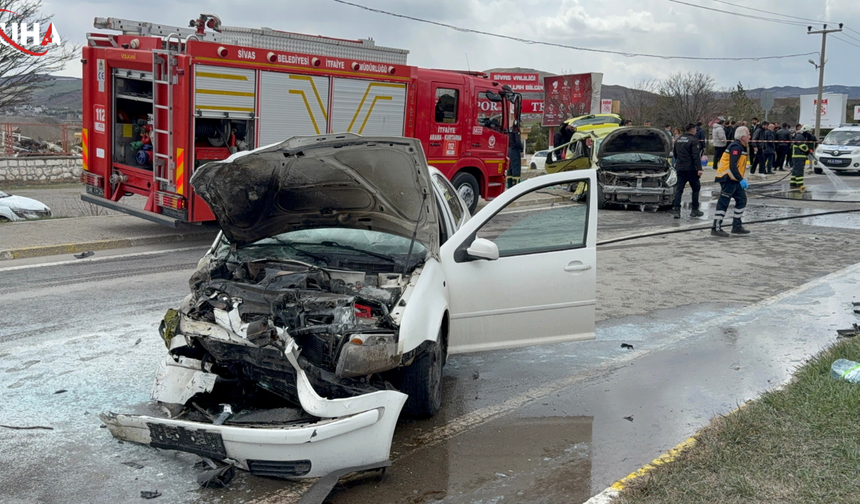 Sivasspor Tesisleri Önünde Kaza: 4’ü Futbolcu 6 Kişi Yaralandı