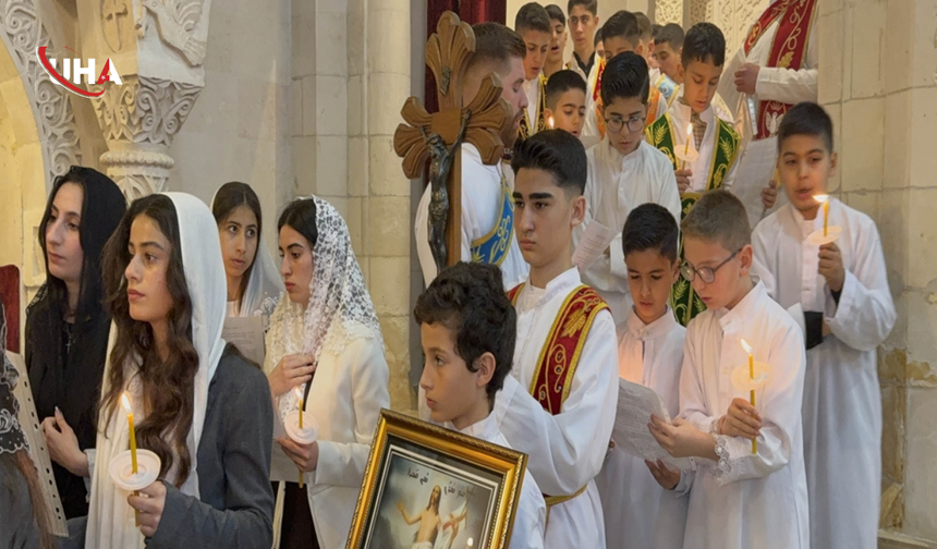 Midyat Süryanileri Paskalya Bayramı’nı Kutladı