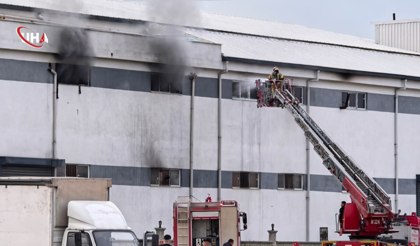 Bursa’da Dev Yangın: Mobilya Fabrikası Alevlere Teslim Oldu