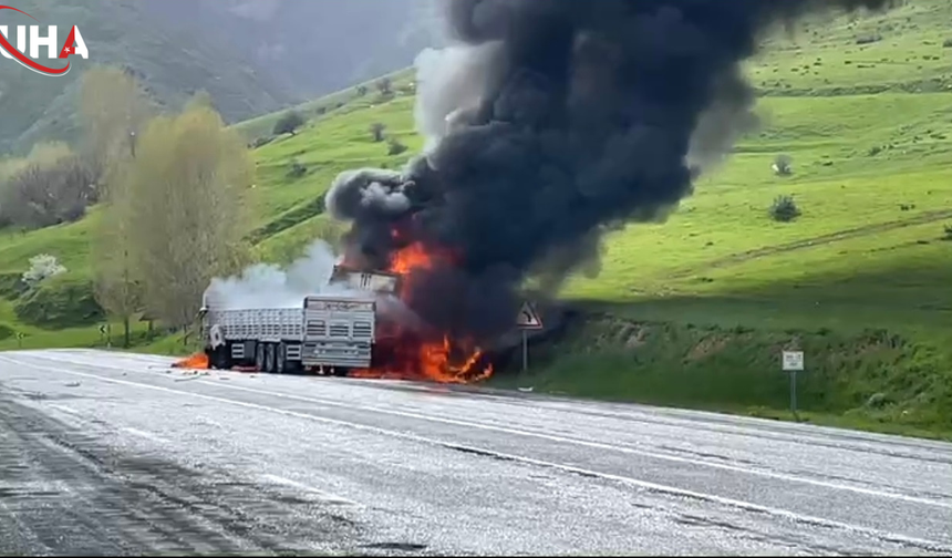 Bitlis’te Facia: Kafa Kafaya Çarpışan TIR’lar Yandı, 2 Ölü