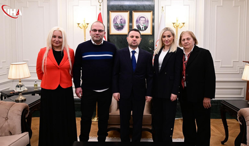 Bakan Gürlek, Çağla Tuğaltay’ın Ailesi ile Bir Araya Geldi