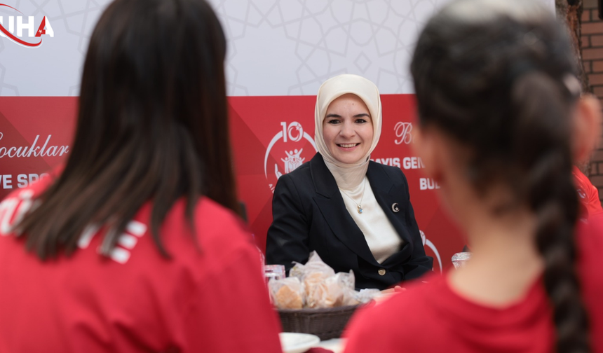 Bakan Göktaş 19 Mayıs'ta Devlet Himayesindeki Gençlerle Buluştu