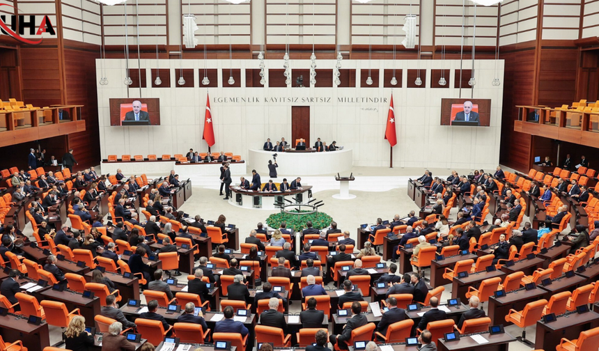 AK Parti'den Emniyet Kadroları İçin Dev Yasa Teklifi