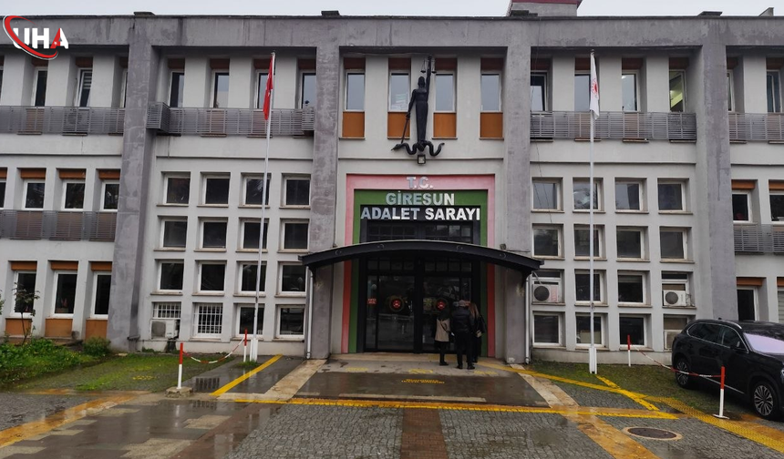 Abdullah Öğretmen Davasında Tansiyon Yükseldi: Avukatlar Arasında Tartışma Çıktı