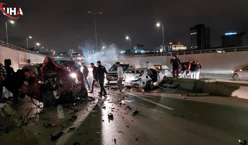 Ankara’da Zincirleme Trafik Kazası: 3’ü Ağır 8 Yaralı