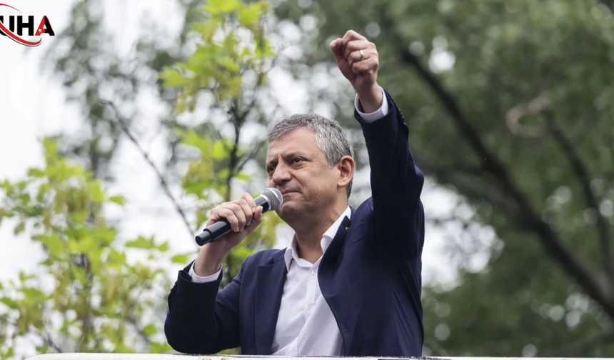 CHP'de Kritik Zirve: Özgür Özel, MYK'yı TBMM'de Topladı