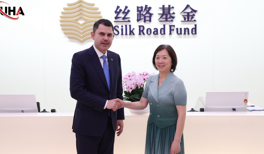 Bakan Kurum Çin’de İpek Yolu Fonu Başkanıyla Buluştu