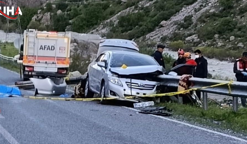 Düğün Dönüşü Bariyerlere Çarpan Otomobil: 1 Ölü, 1’i Ağır 3 Yaralı