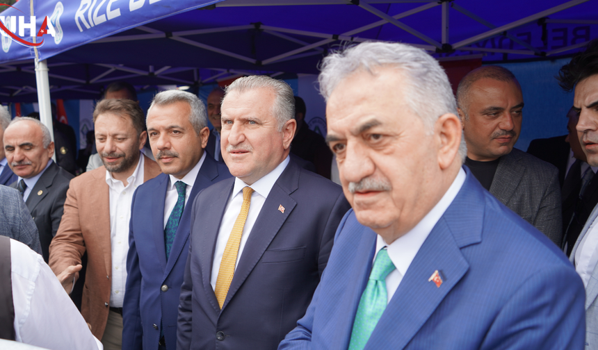 Bakan Bak Hemşehrileriyle Bayramlaşma Töreninde Buluştu
