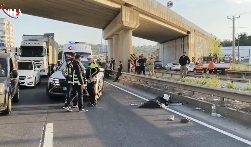 Tekirdağ'da Motosiklet Bariyerlere Çarptı: 17 Yaşındaki Ela Hayatını Kaybetti