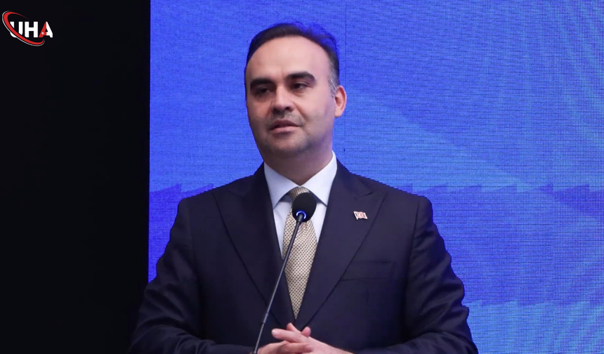Türkiye 2027'de Kendi Milli Hibrit Roket Motorunu Ateşleyerek Ay'a Erişen Ülke Olacak