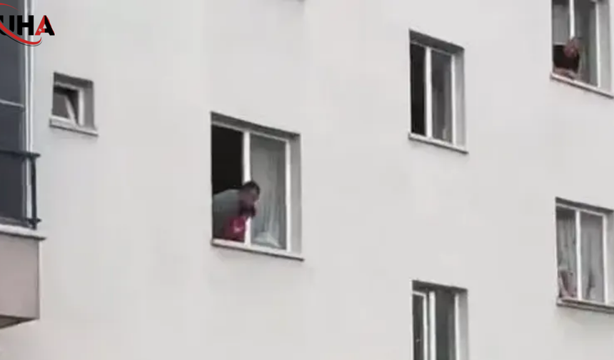 3 Yaşındaki Kızını Rehin Alan Babaya Özel Harekat Operasyonu