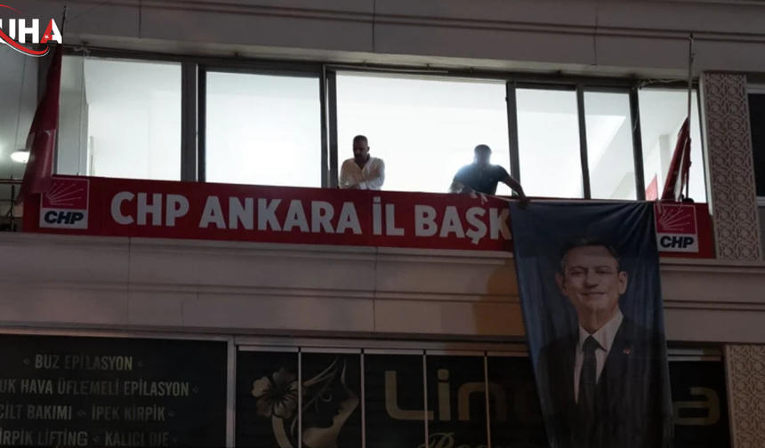 CHP Ankara İl Binasında Gece Yarısı Arbedesi: Atama Kararı Kriz Yarattı