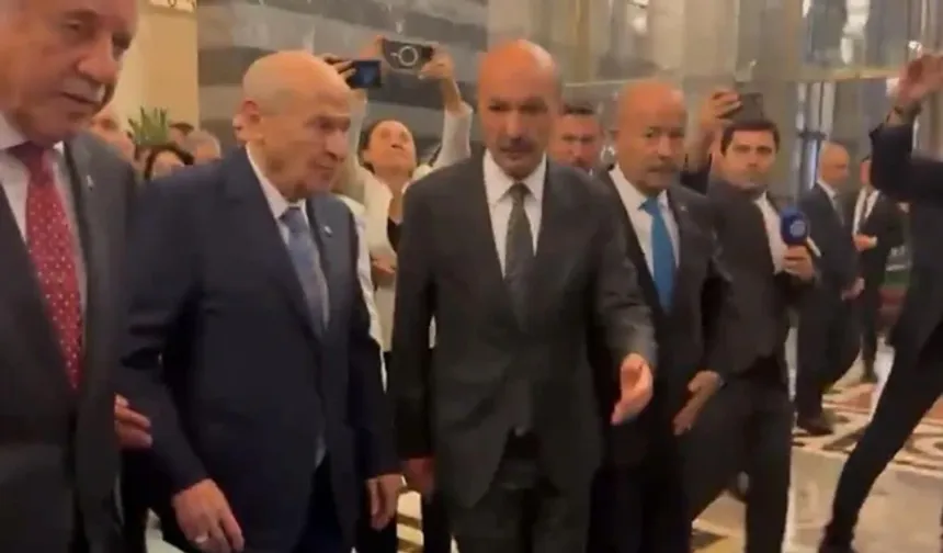 Çerçeve Yasa Meclis’ten Geçti! Bahçeli’den Tek Cümlelik Mesaj