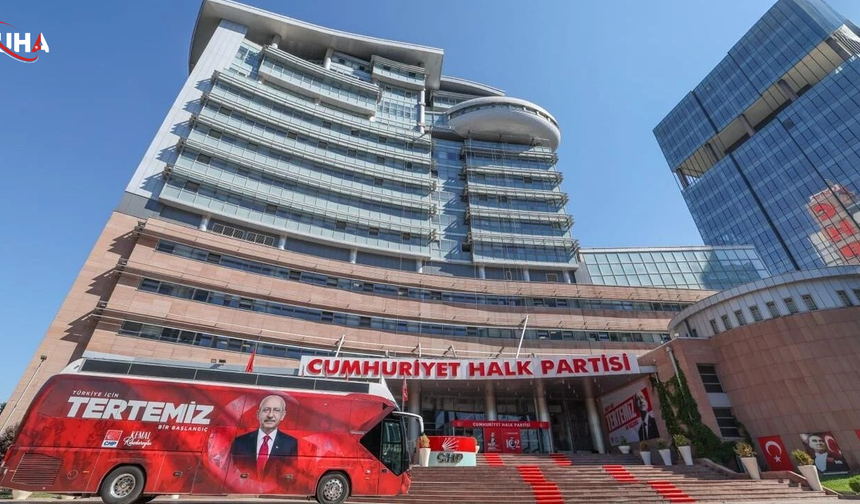 CHP'de 9 Eylül Hazırlığı: Seçim Otobüsleri 'Tertemiz Bir Başlangıç' Sloganıyla Sahaya İniyor