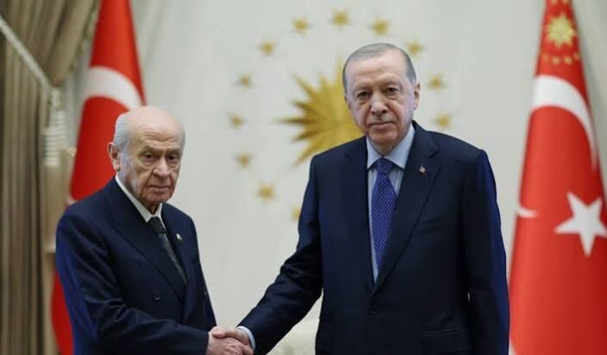 Cumhurbaşkanı Erdoğan, Bahçeli ile Görüştü: 45 Dakikalık 'Çerçeve Yasa' Zirvesi
