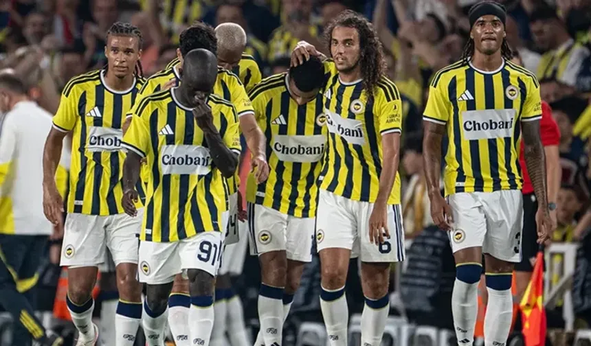 Kadıköy’de Şampiyonlar Ligi Gecesi! Fenerbahçe - Lyon Maçının İlk 11’leri Açıklandı