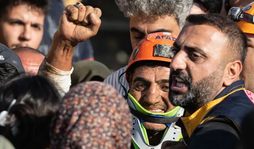Tuzla’da Sevindiren Haber: Toprak Altında Kalan İşçi 3 Saat Sonra Kurtarıldı