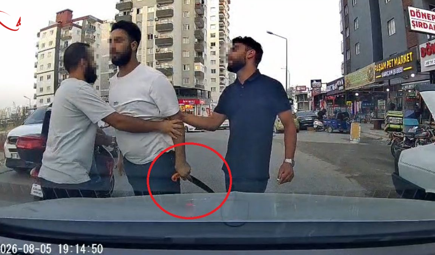 Yol Verme Kavgasında Bagajdan Testere Çıkarıp Sürücüye Saldırdı
