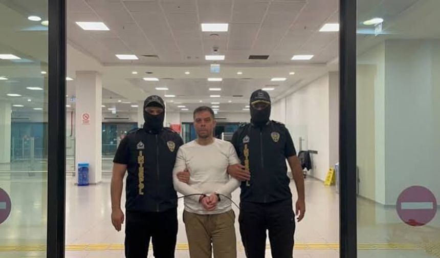 13 Bin Kilometrelik Operasyon! Kırmızı Bültenle Aranan Suç Örgütü Lideri Serkan Kurtuluş Türkiye'ye Getirildi