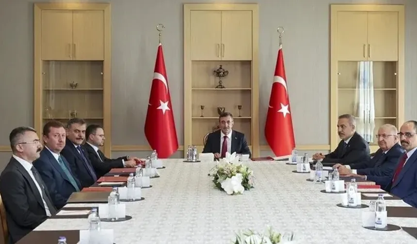 'Terörsüz Türkiye' Sürecinde Yeni Dönem: Külliye'deki Tarihi Zirvede 4 Alt Komisyon Kararı