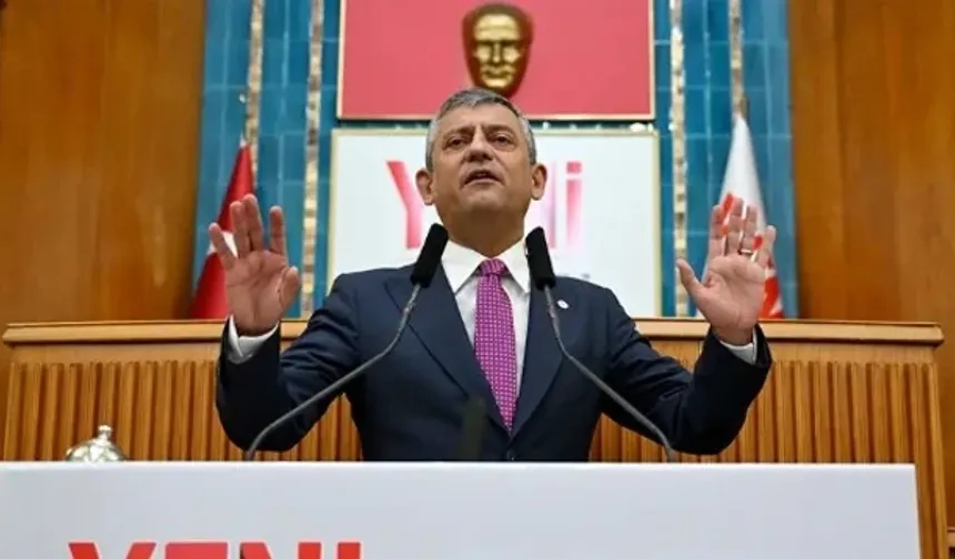 Özgür Özel'den Çerçeve Yasa Tepkisi! 'Yarım Saat İçinde Teslim Ettiler'