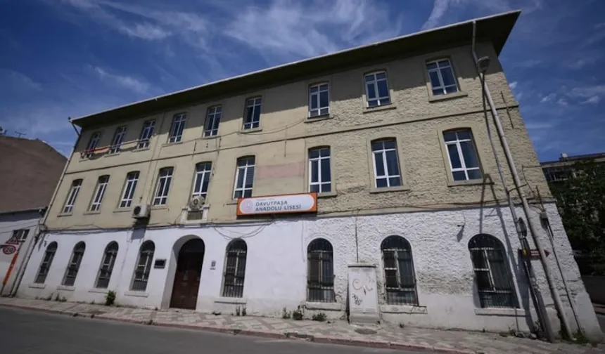 Asırlık Eğitim Çınarı: Davutpaşa Anadolu Lisesi 541 Yaşında!