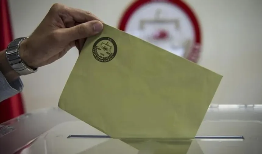 Abdülkadir Selvi Erken Seçim Tarihini İşaret Etti: "Mevcut Sistemle Gidilecek