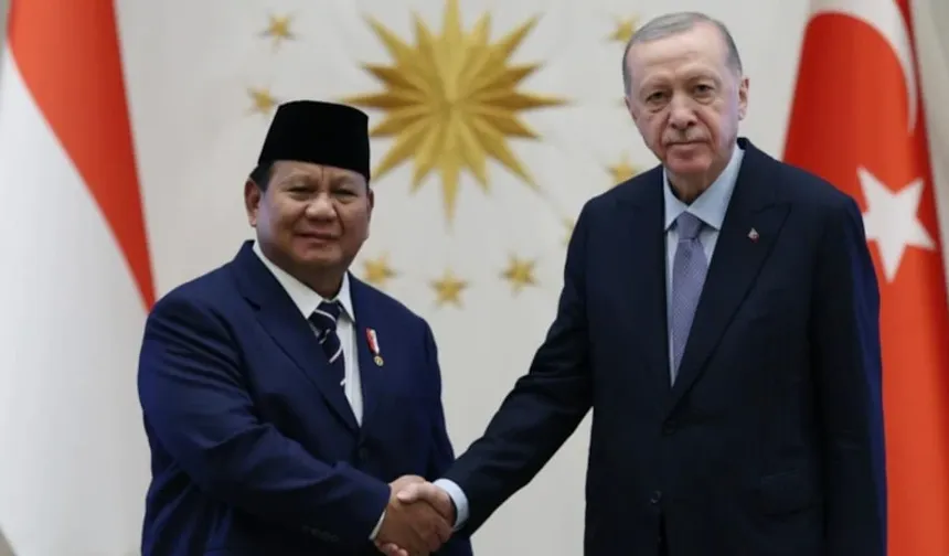 Cumhurbaşkanı Erdoğan, Endonezya Cumhurbaşkanı İle Telefonda Görüştü