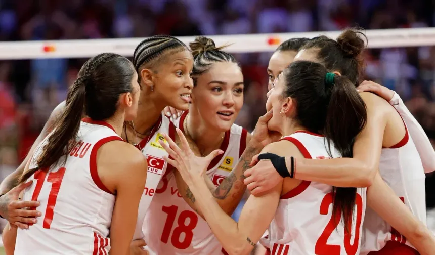 Finalde Nefes Kesen Son: Filenin Sultanları Yine Avrupa Şampiyonu