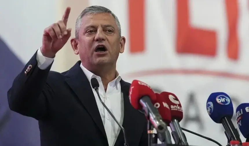 Özgür Özel'den, Erdoğan'a Kritik Sorular! 'İsimleri Tek Tek Belli' Sözleriyle Seslendi…