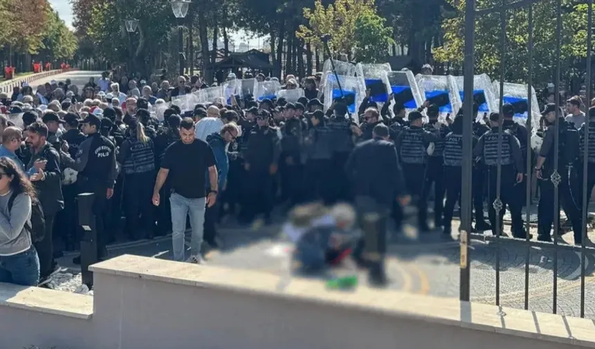 AYM Önünde İntihar Girişiminde Bulunmuştu... Emekli Polisten Acı Haber Geldi!