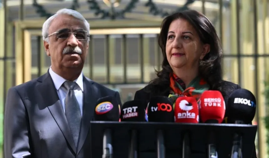 AK Parti İle DEM Parti Heyetleri Bir Araya Geldi