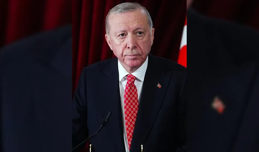 Cumhurbaşkanı Erdoğan'dan Anıtkabir Töreninde KAAN Kravatı