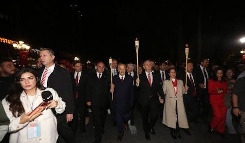 Mansur Yavaş Başkentteki Fener Alayı’na Katıldı