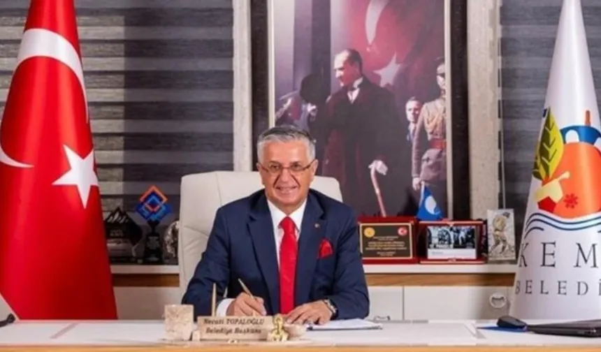 Antalya'da Kemer Belediye Başkanı Necati Topaloğlu CHP'den İstifa Etti
