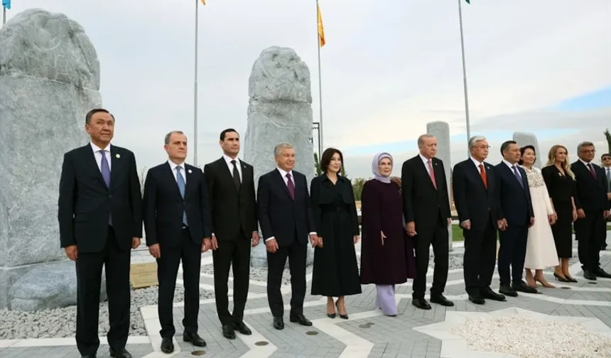 Türk Devletleri Medeniyet Parkı Açılışında Liderler Külliye'de Buluştu