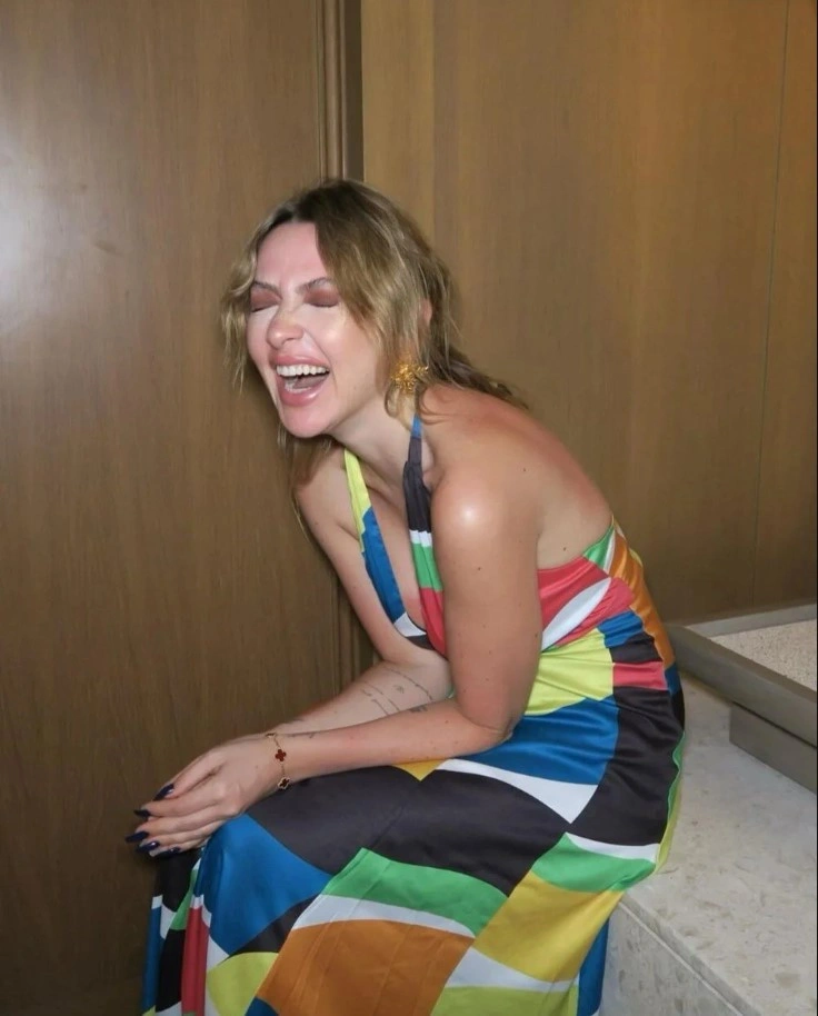 3Hadise Yeni Kareleriyle