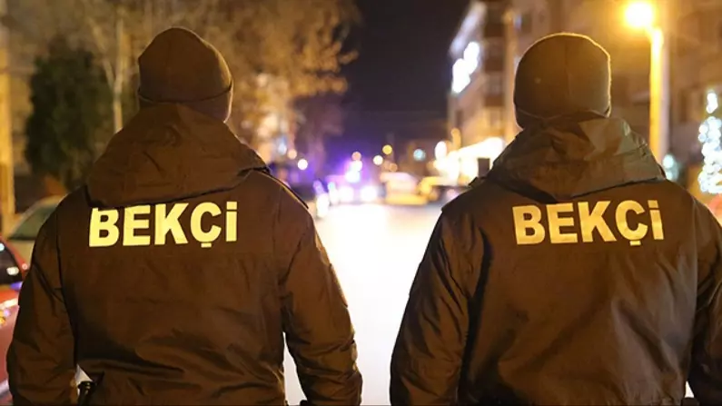 Kimlik Kontrolü Sırasında Yaşanan Arbedede Gece Bekçisi Yaralandı