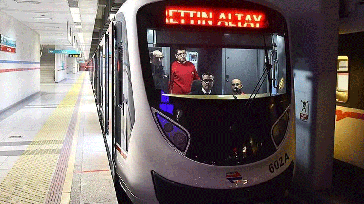 İzmir'de metro çalışanlarından eylem