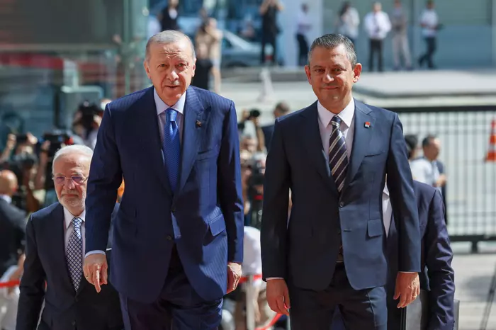 Erdoğan Ve Özel Görüşme