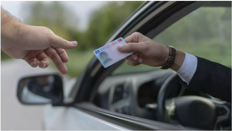 Ehliyet Yaş Sınırı