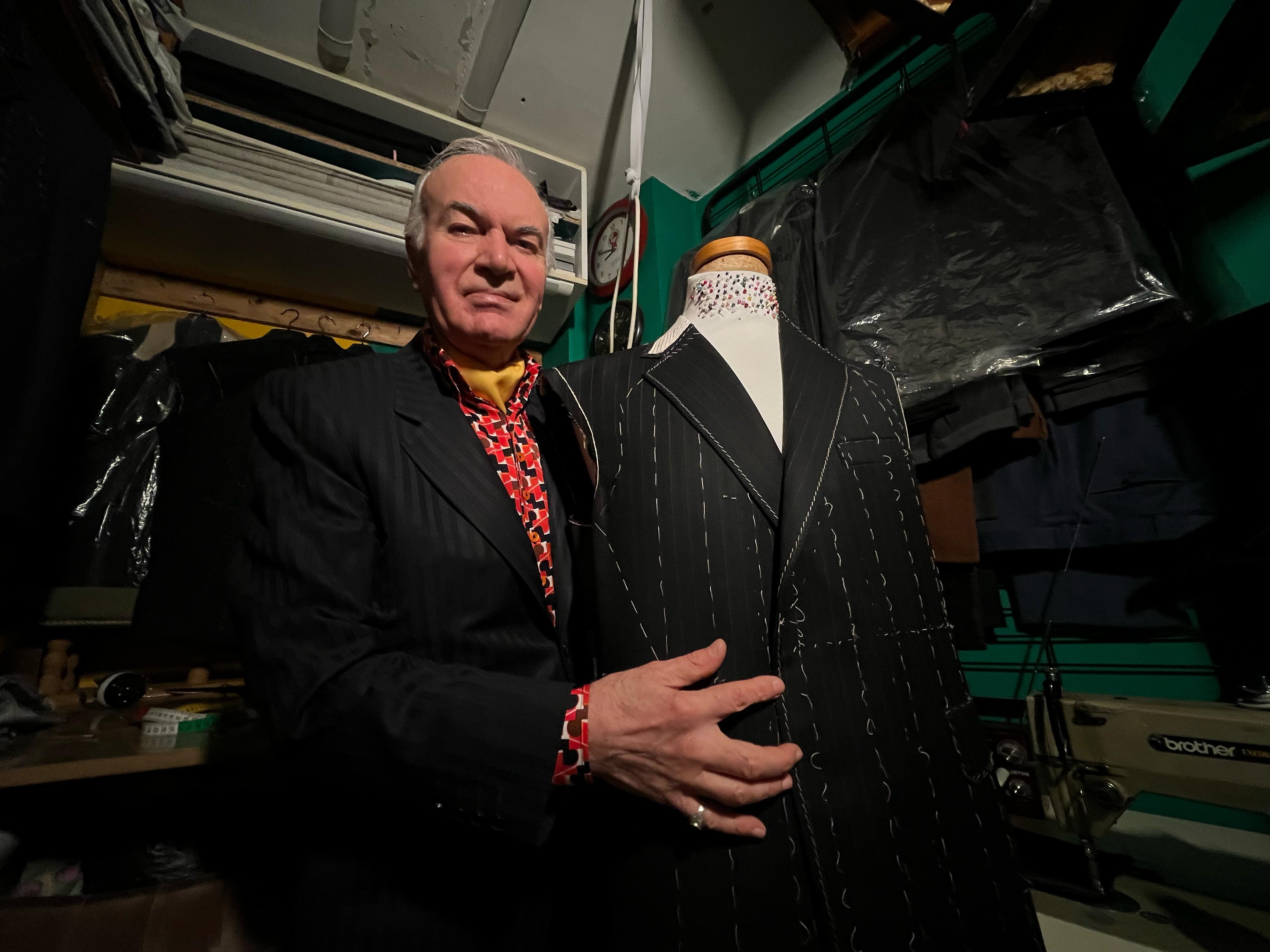 48 Y I L L I K T E R Z I D U K K A N I N I M U S T E R I L E R I N I 659606 195493