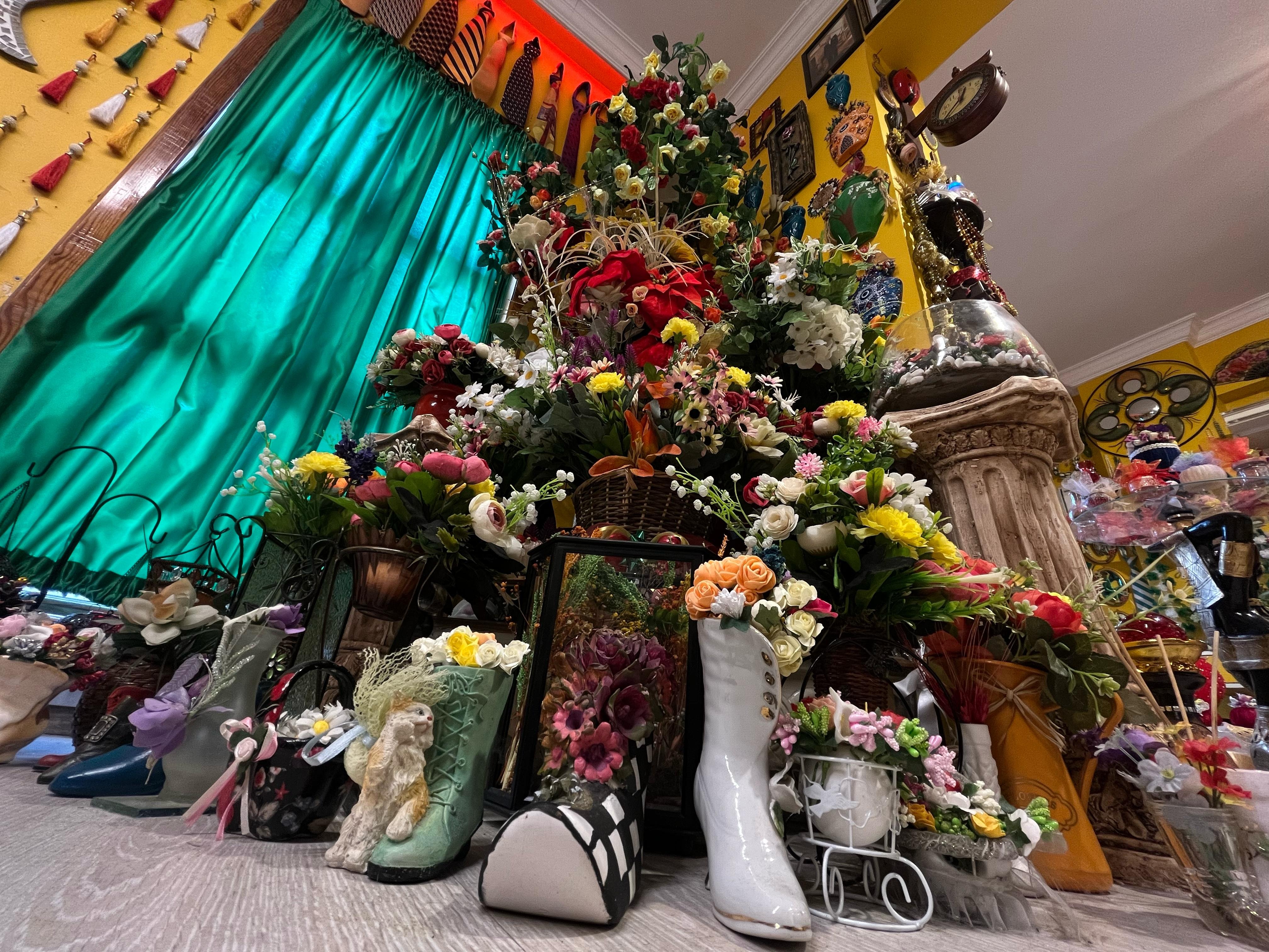 48 Y I L L I K T E R Z I D U K K A N I N I M U S T E R I L E R I N I 659614 195493