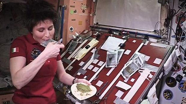 A R A S T I R M A U Z A Y D A H U C R E L E R D E N G I D A U R E T I 672364 199149