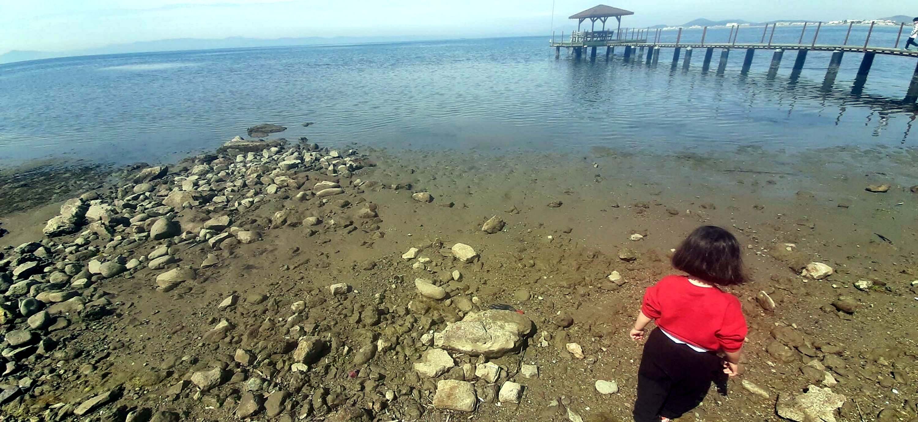 B A L I K E S I R D E D E N I Z C E K I L D I 660474 195758