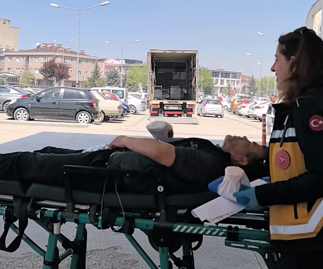 E L I N I A H S A P K E S I M M A K I N E S I N E K A P T I R A N I S 662250 196317